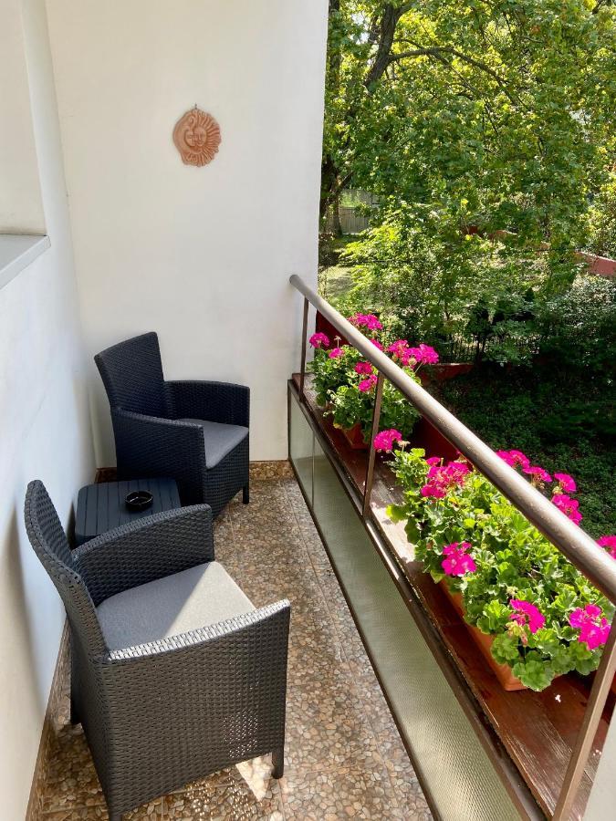 Apartment On Gellert Hill Downtown With Free Garage & Castle View Budapest Ngoại thất bức ảnh