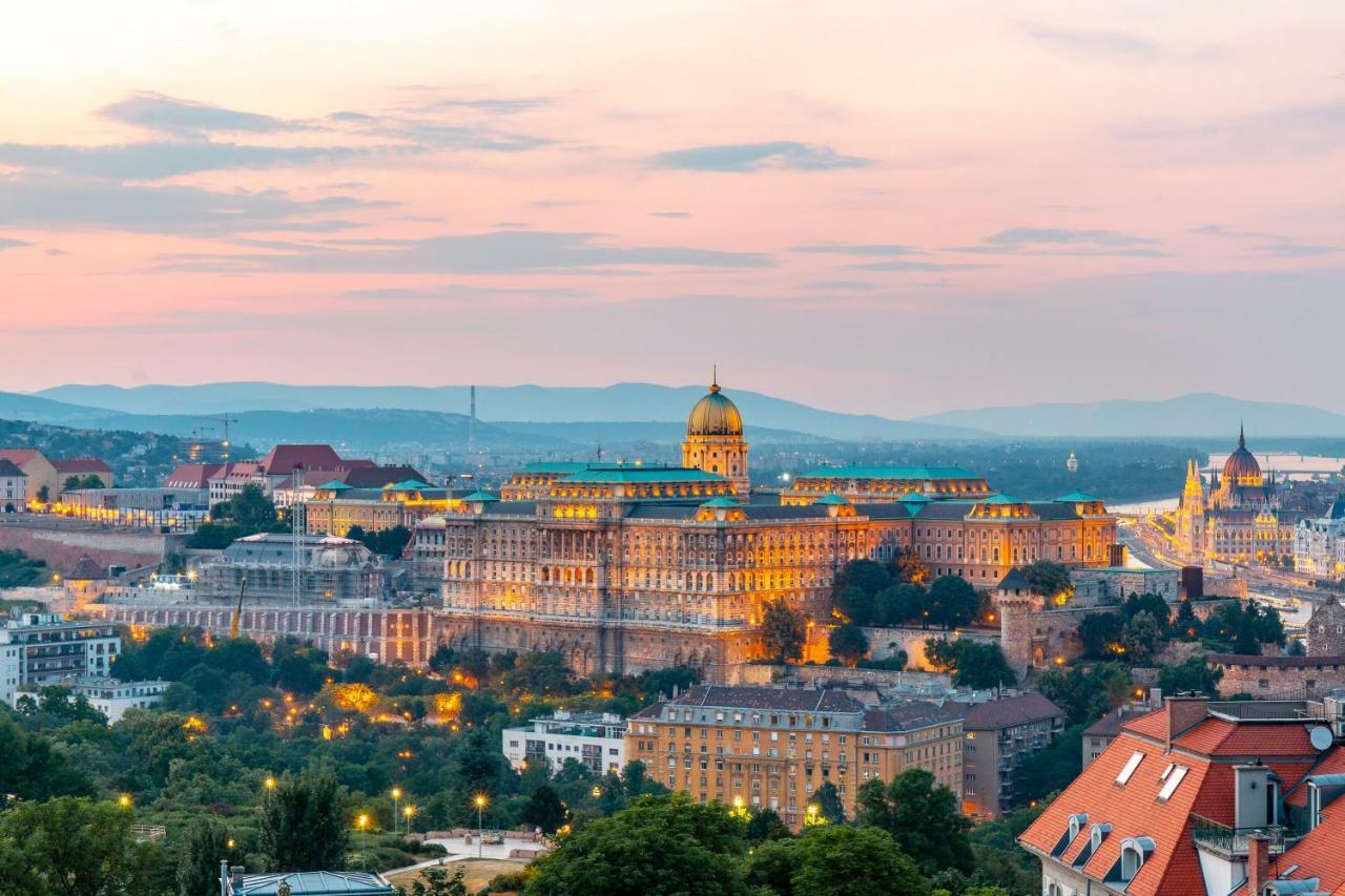 Apartment On Gellert Hill Downtown With Free Garage & Castle View Budapest Ngoại thất bức ảnh